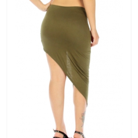 🆕 Olive green skirt with side wrap - Picture 2 of 4